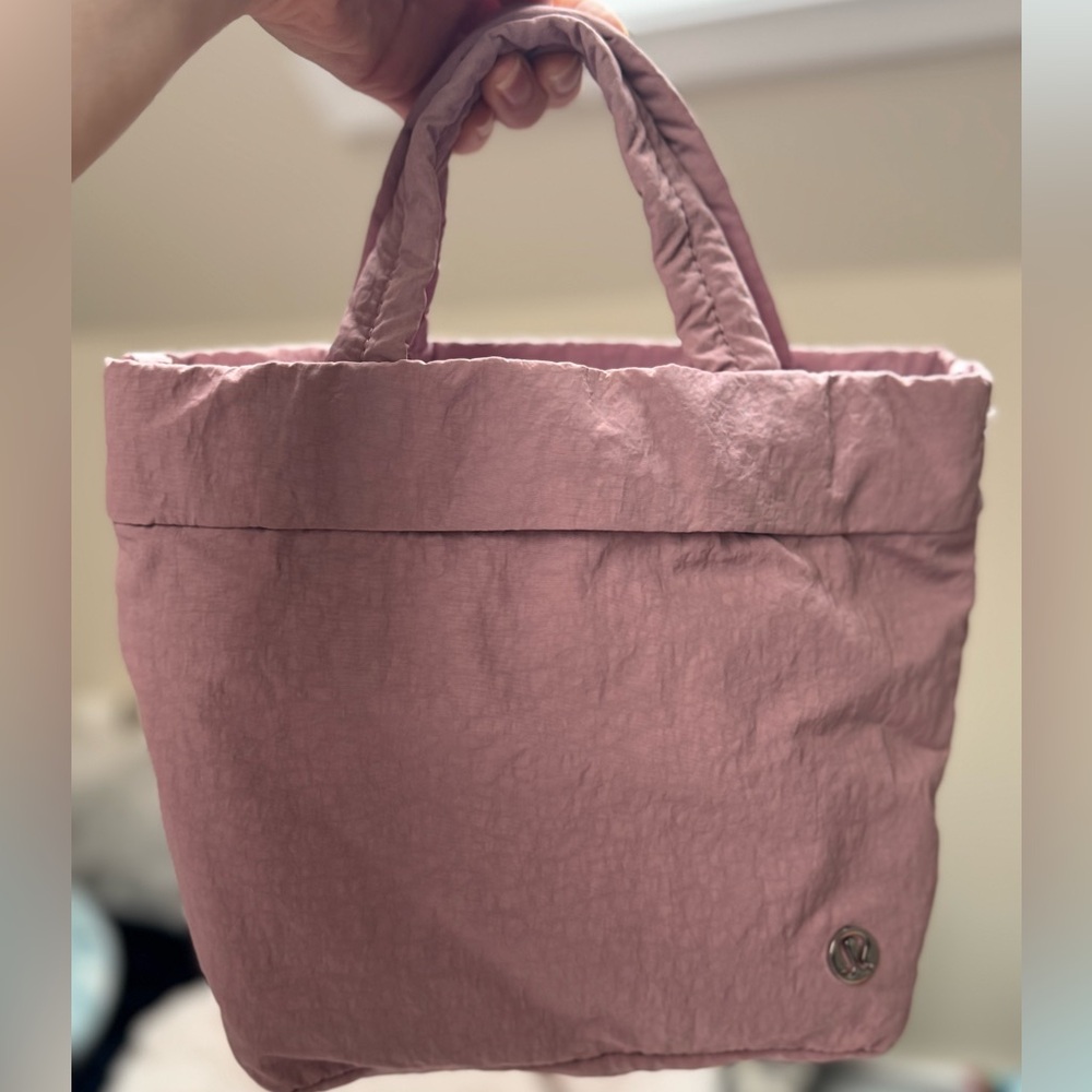 Lululemon On My Level Bag *Micro Pink Taupe
